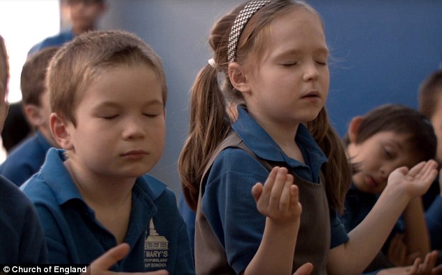 2eae527500000578-3329702-lord_s_prayer_the_60_second_video_was_scheduled_to_be_shown_ahea-a-7_1448231388686